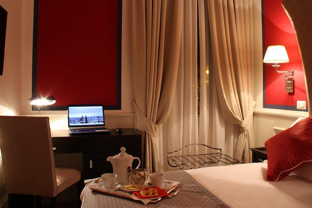 Hotel Bologna ***S Верона Екстер'єр фото